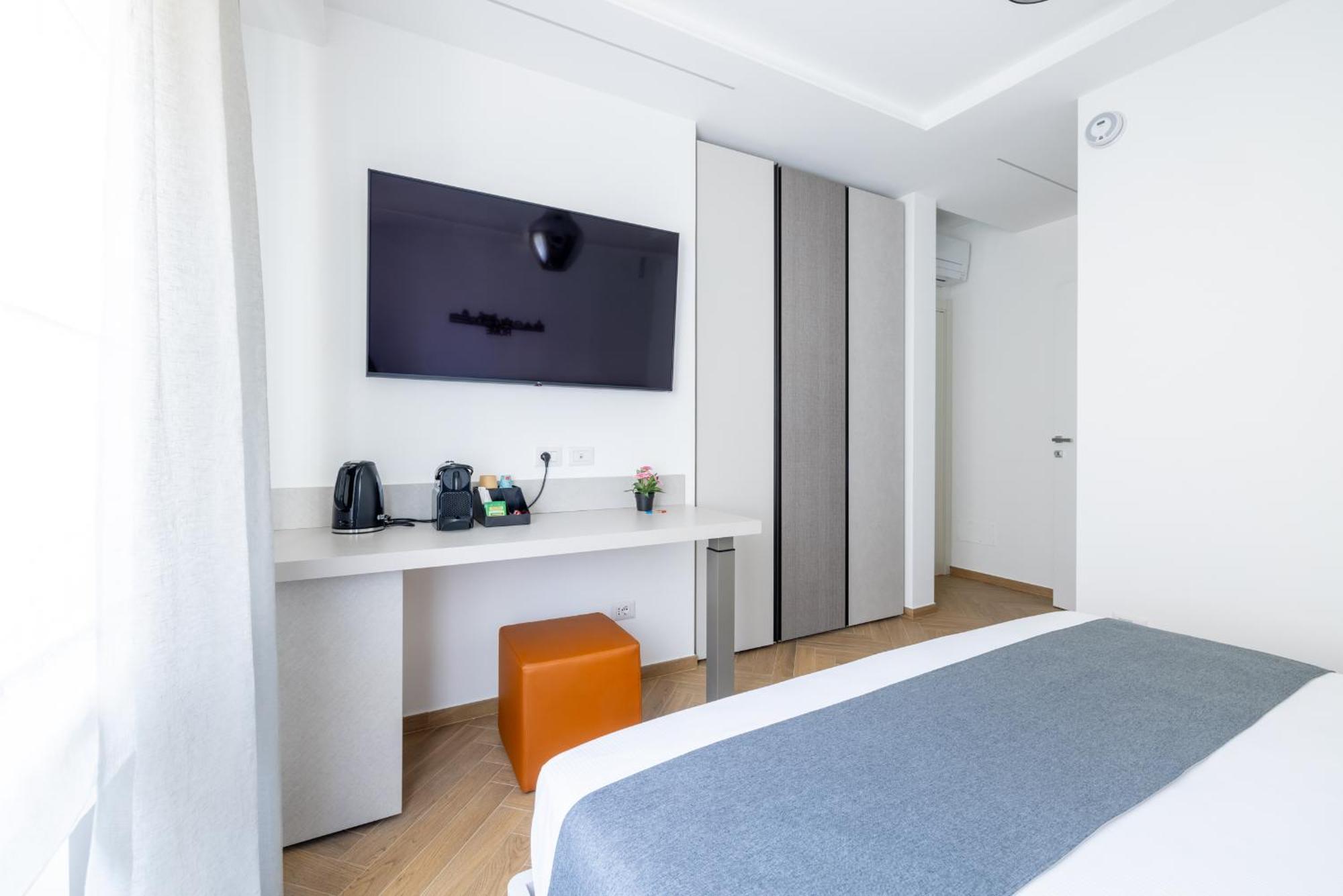Hezio Guest House Rome Exterior photo