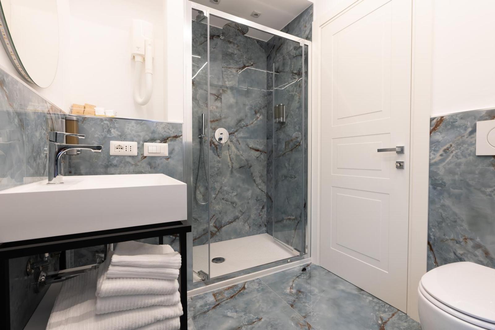 Hezio Guest House Rome Exterior photo